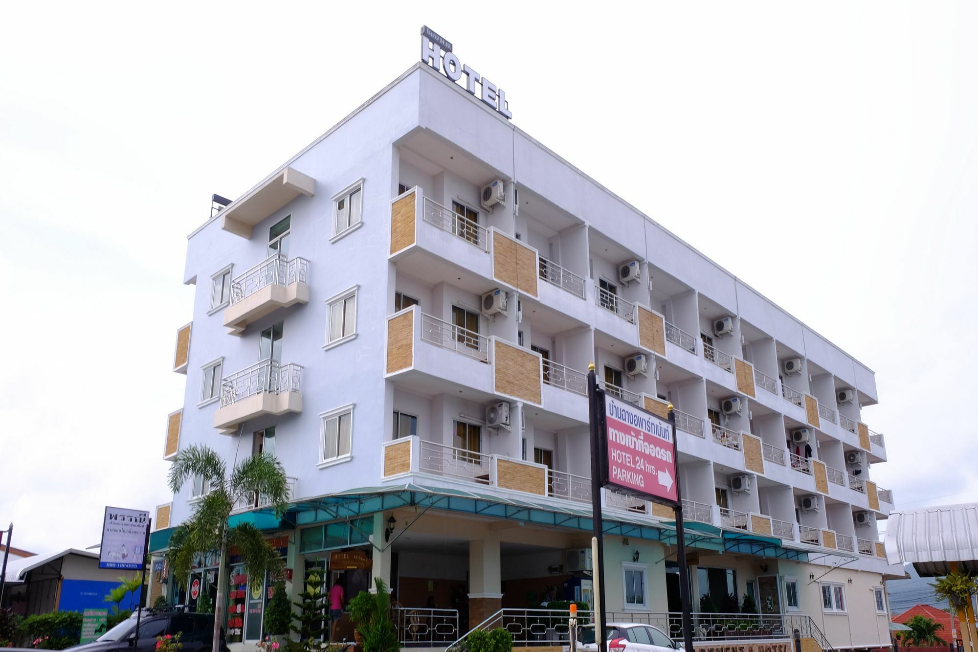 Banchang Apartment And Hotel Rayong Exterior foto